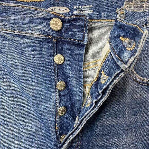 Old
Navy Extra High Rise Sky-HI Straight Women’s Size 16 - Picture 4 of 8